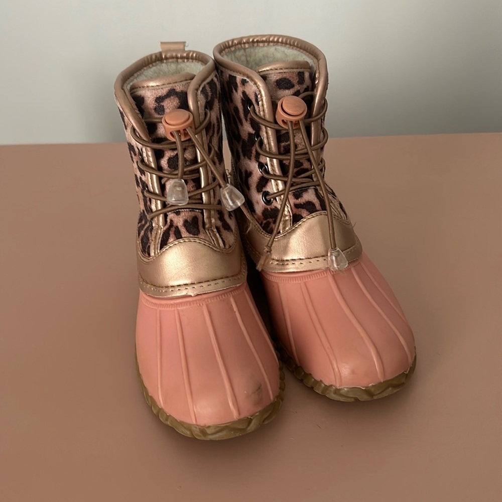 Girls’ Leopard Print & Pink Boots